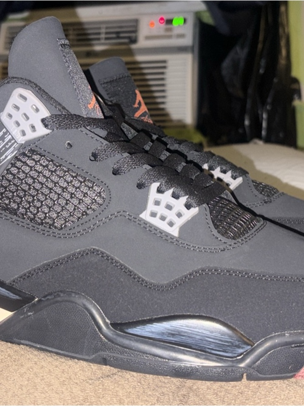 Jordan 4 London size 12